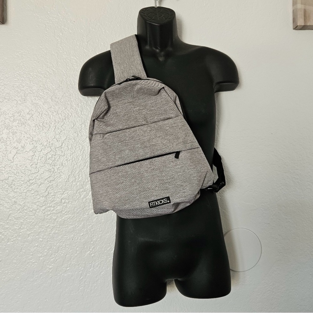 NWOT Fitkicks Latitude Sling Bag Backpack Gray Active Lifestyle Waterproof